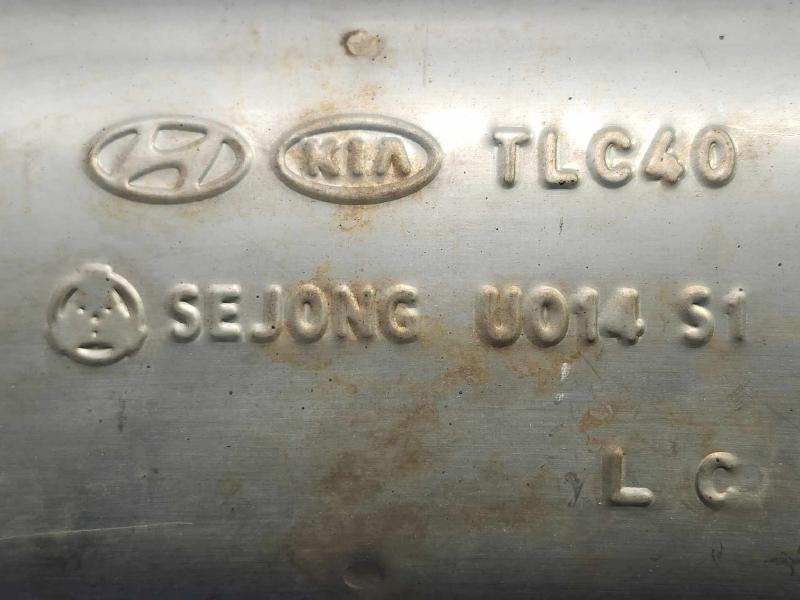 2016-2018 Hyundai Tucson AWD 1.6L Center Intermediate Exhaust Muffler OEM 28600-D3570