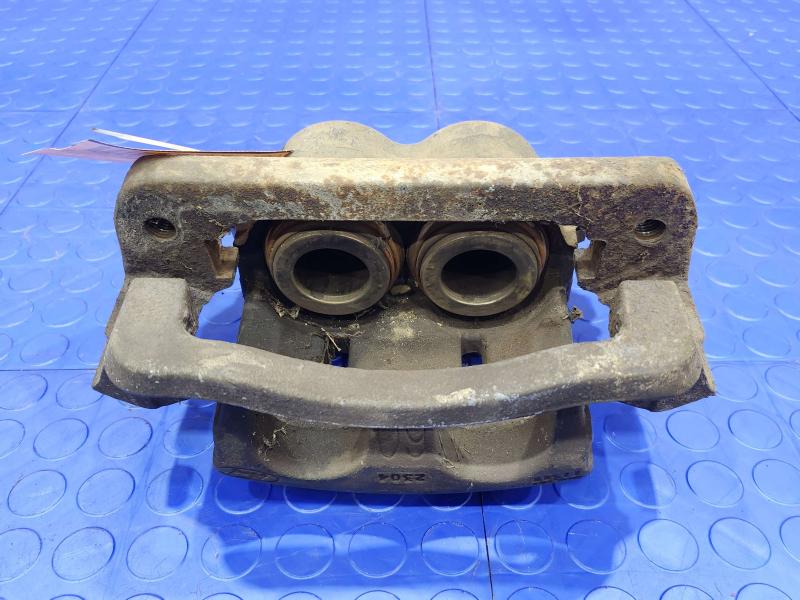 2005 Ford F-350 Super Duty Caliper