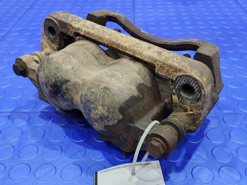 2005 Ford F-350 Super Duty Caliper