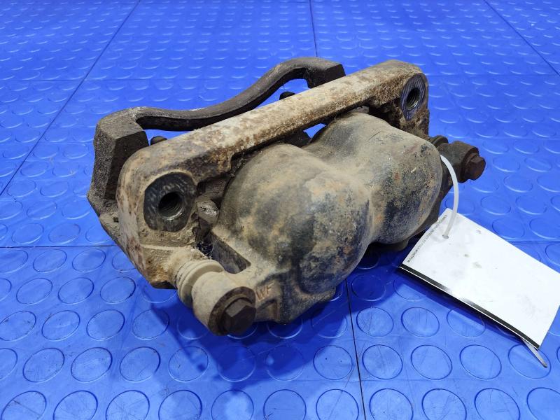 2005 Ford F-350 Super Duty Caliper
