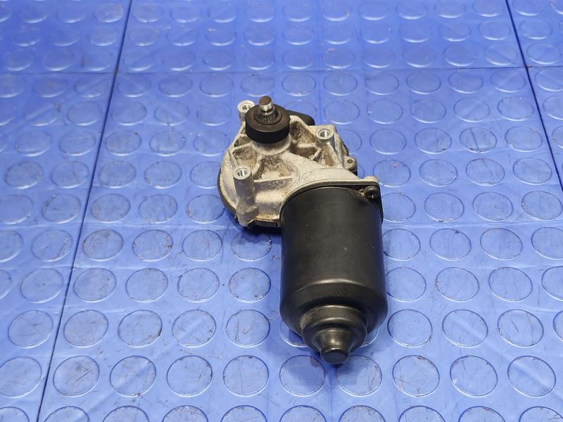 2012-2017 Hyundai Accent Windshield Wiper Motor Genuine OEM Part 981101R000