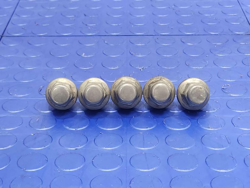 2013 Infiniti FX35 Lug Nuts
