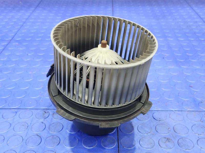 2012 Mercedes Sprinter Blower Motor