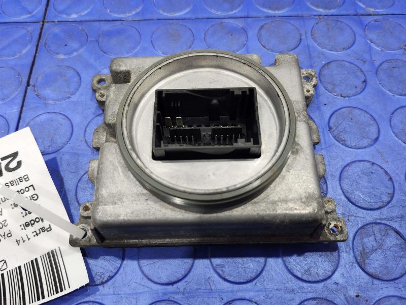 2018 Volkswagen Passat Headlamp Assembly