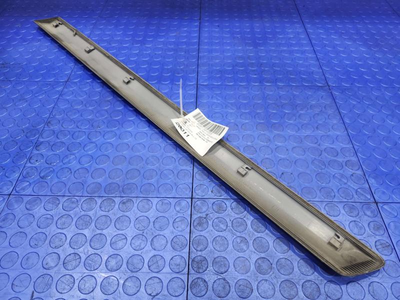 2011 Honda Pilot Front Door Moulding