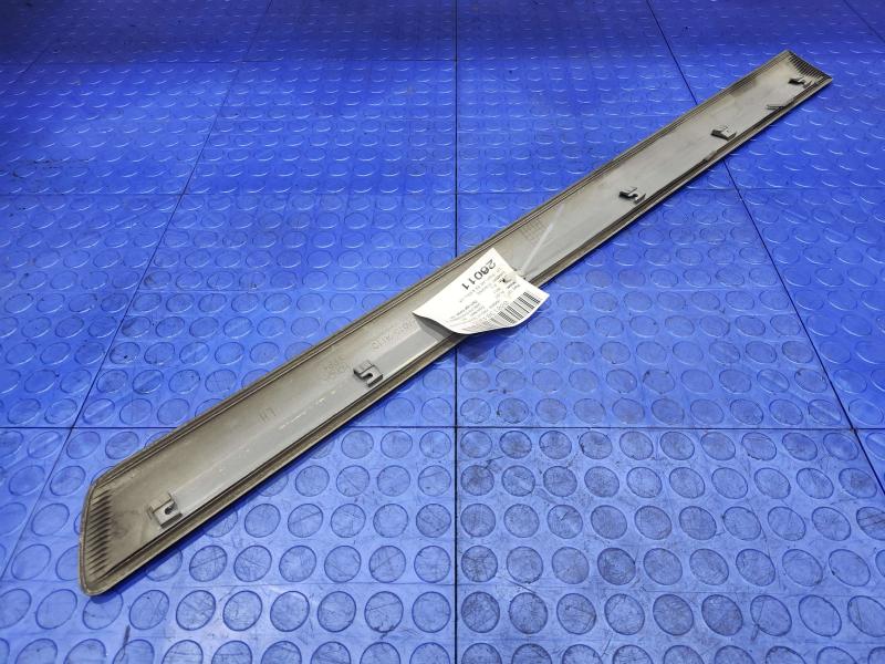 2011 Honda Pilot Front Door Moulding