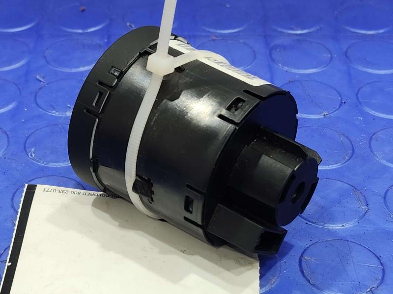 2016 Dodge Challenger Headlight Switch (Dash Mtd)