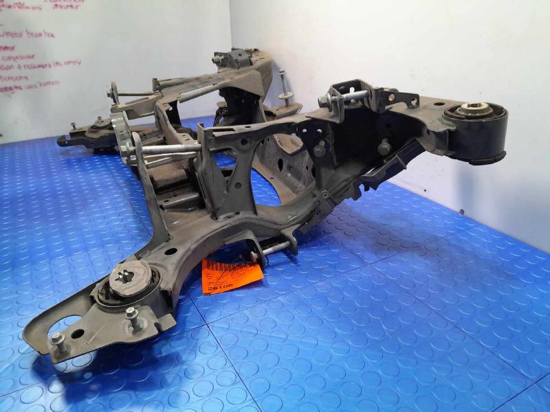 2017-2020 Volvo S90 Rear Suspension Crossmember Subframe Genuine OEM 31360861
