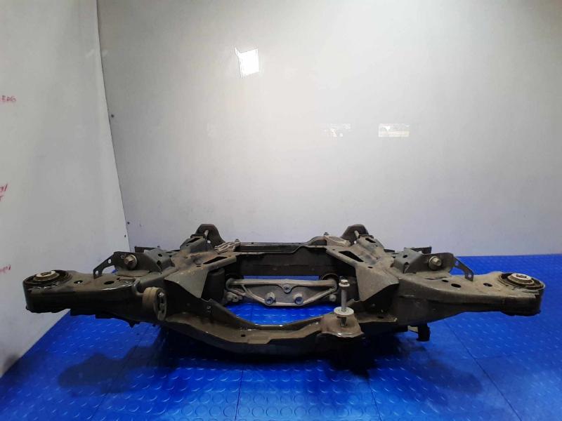 2017-2020 Volvo S90 Rear Suspension Crossmember Subframe Genuine OEM 31360861