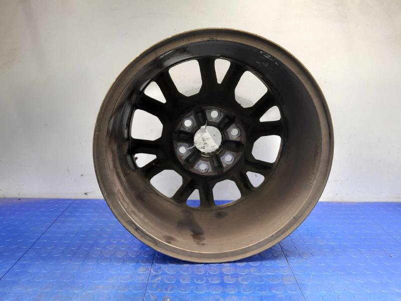 2015 GMC Yukon XL Wheel