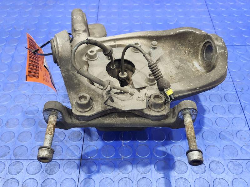 2011 Maserati Quattroporte Spindle Knuckle Front