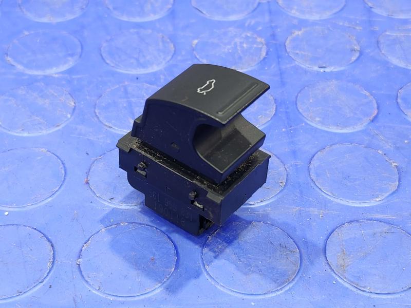 2012-2022 Volkswagen Passat Trunk Lid Release Switch Genuine OEM 561959831AXSA