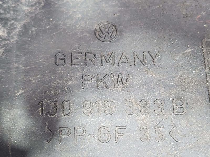 2005 Volkswagen Jetta Battery Tray