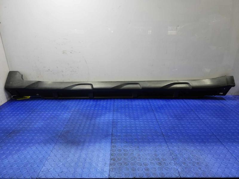 2015 Subaru Legacy Rocker Moulding