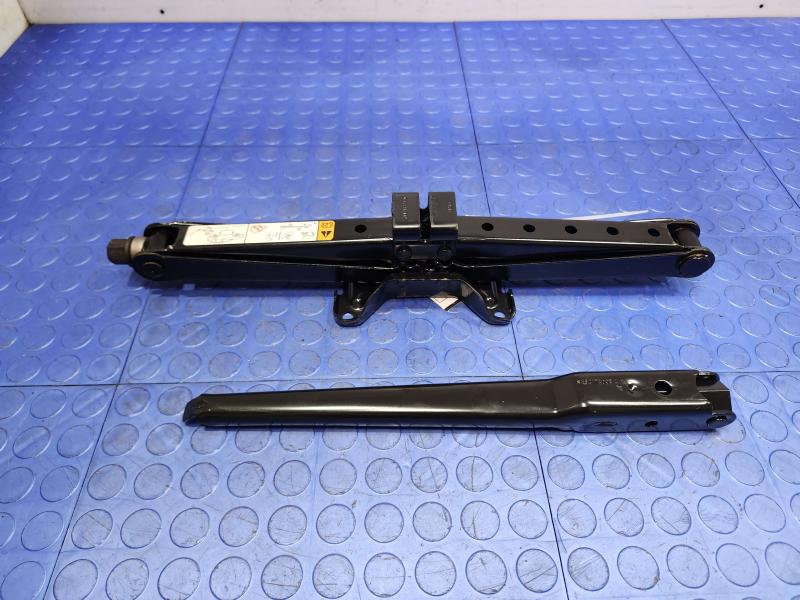 2011 Ford Edge Jack Assembly