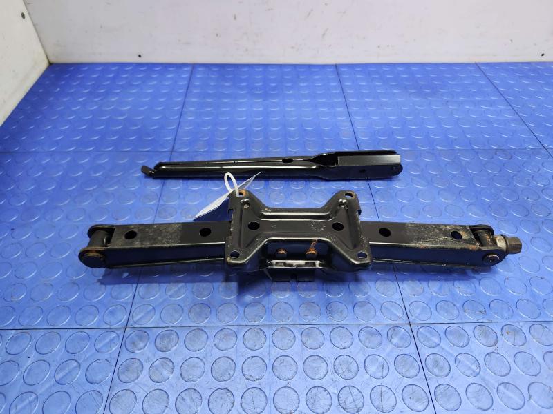 2011 Ford Edge Jack Assembly