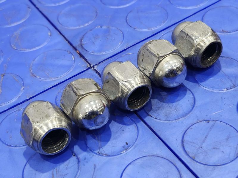 2012 Subaru Legacy Lug Nuts