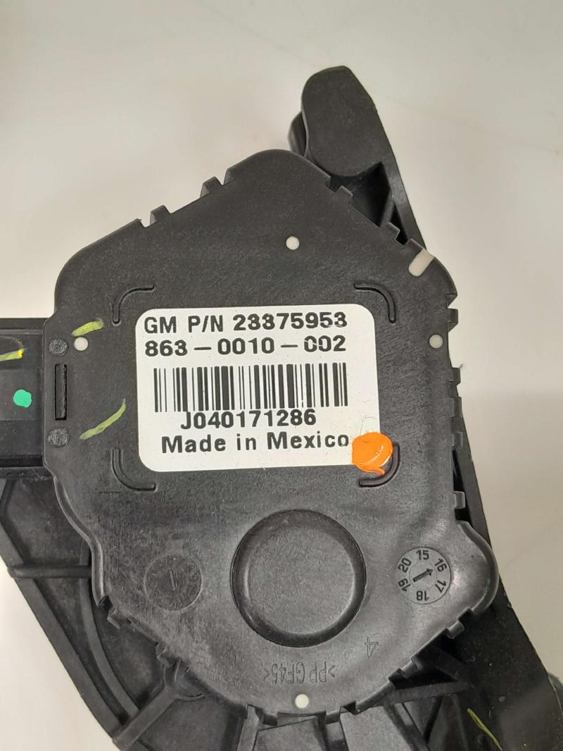 2017 Buick Lacrosse Accelerator Pedal Assembly OEM 23375953