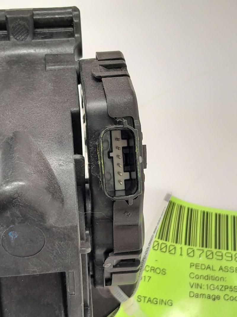 2017 Buick Lacrosse Accelerator Pedal Assembly OEM 23375953