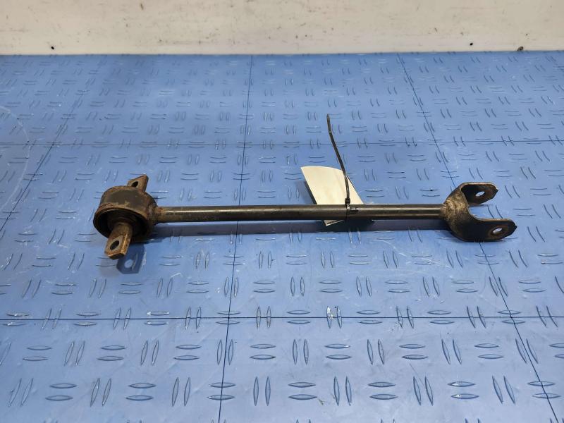 2013 Toyota Camry Lower Control Arm Rr