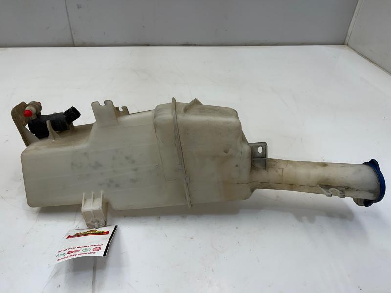 2015 - 2020 Kia Sedona Washer Fluid Reservoir Assembly OEM 98610A9510