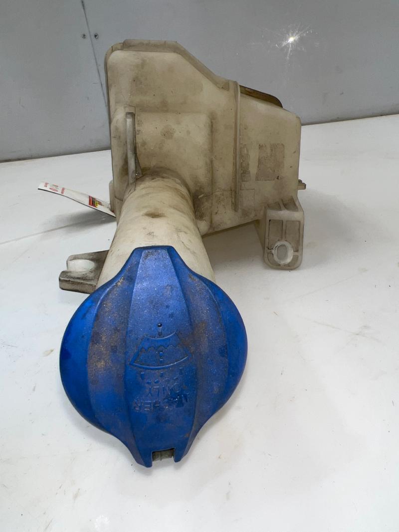 2015 - 2020 Kia Sedona Washer Fluid Reservoir Assembly OEM 98610A9510