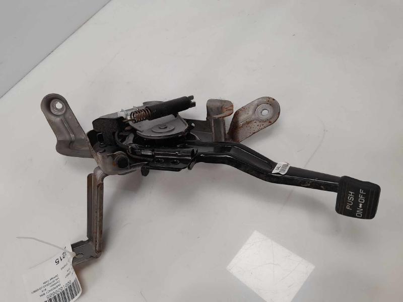 2016 - 2020 Kia Sorento Parking Brake Emergency Brake Pedal Assembly OEM 59710-C5500