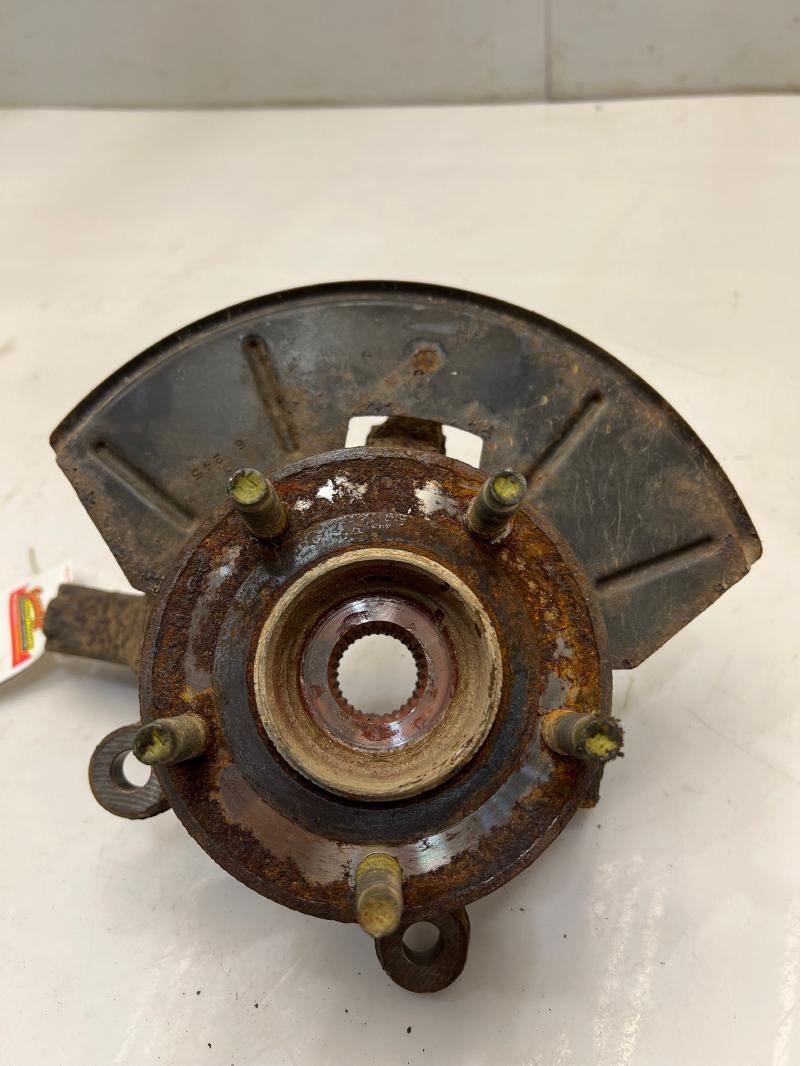 2006 - 2012 Ford Escape Front Spindle Knuckle w/ Hub LH Driver Side OEM 5L843K171BA