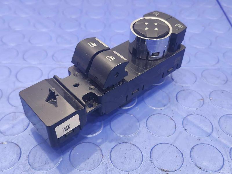 2016 Ford Mustang Door Switch Front