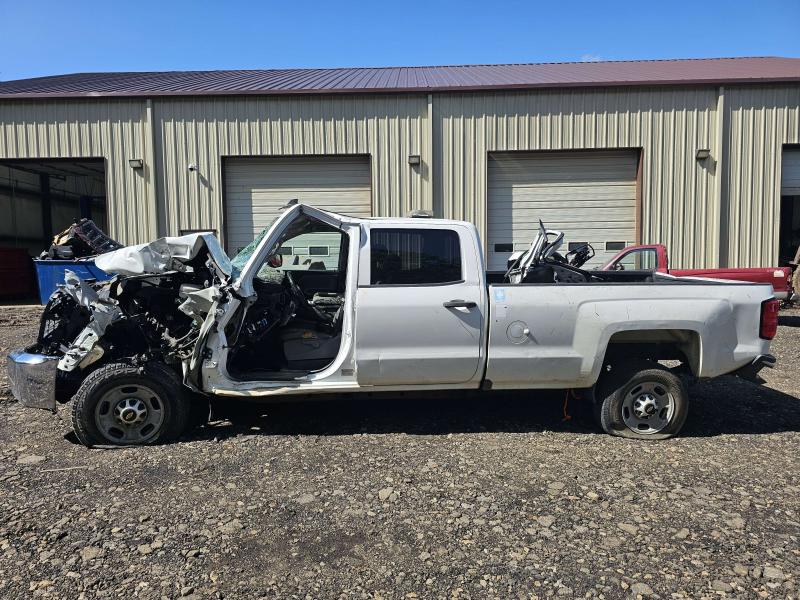 2017 Chevrolet Silverado 2500 Fuel Tank Door