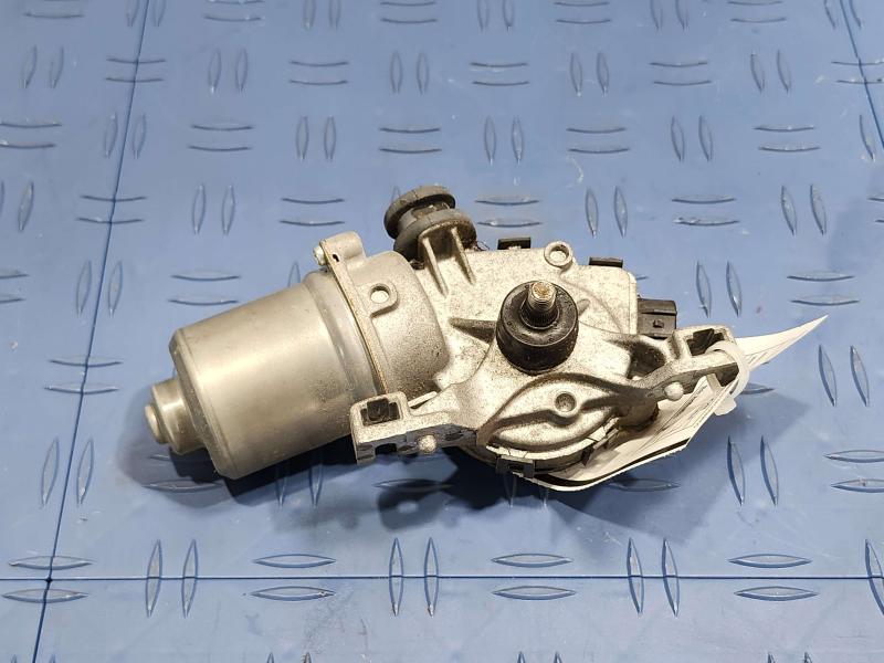 2017 GMC Acadia Wiper Motor Front