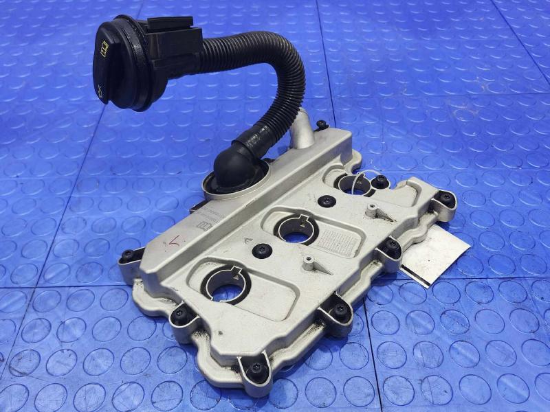 2017 Audi Q7 Valve Cover