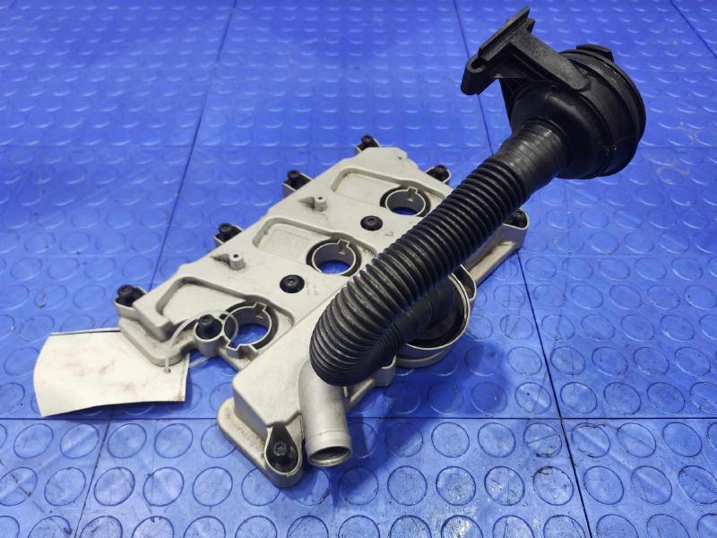 2017 Audi Q7 Valve Cover