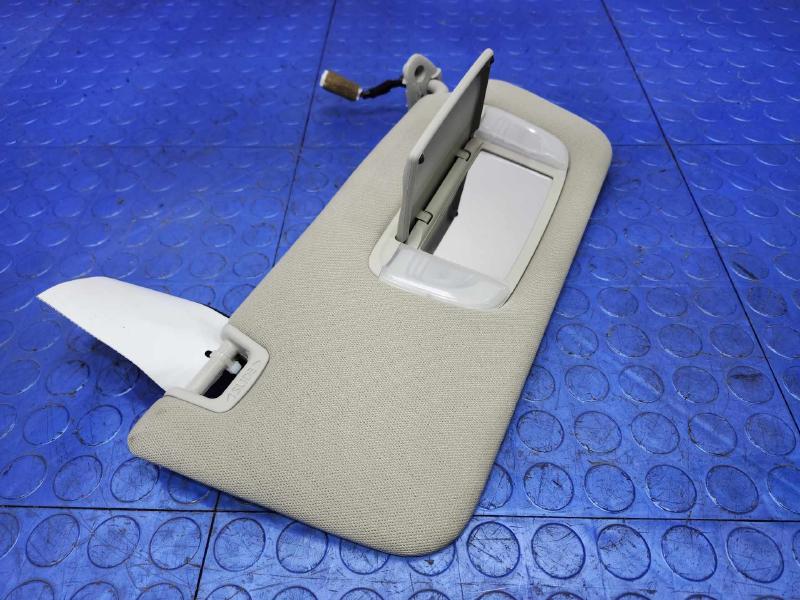 2018 Subaru Legacy Sun Visor