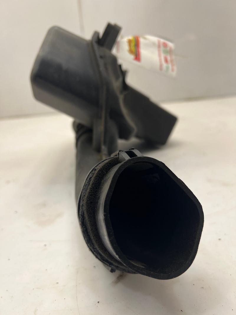 2011 - 2015 Toyota Prius Engine Air Inlet Intake Hose OEM 17750-37060