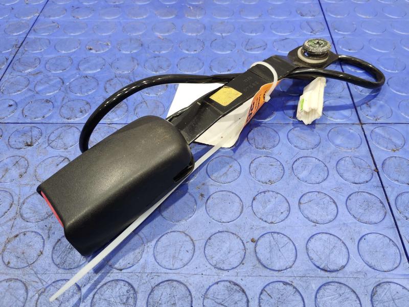 2008 Subaru Legacy Front Seat Belt