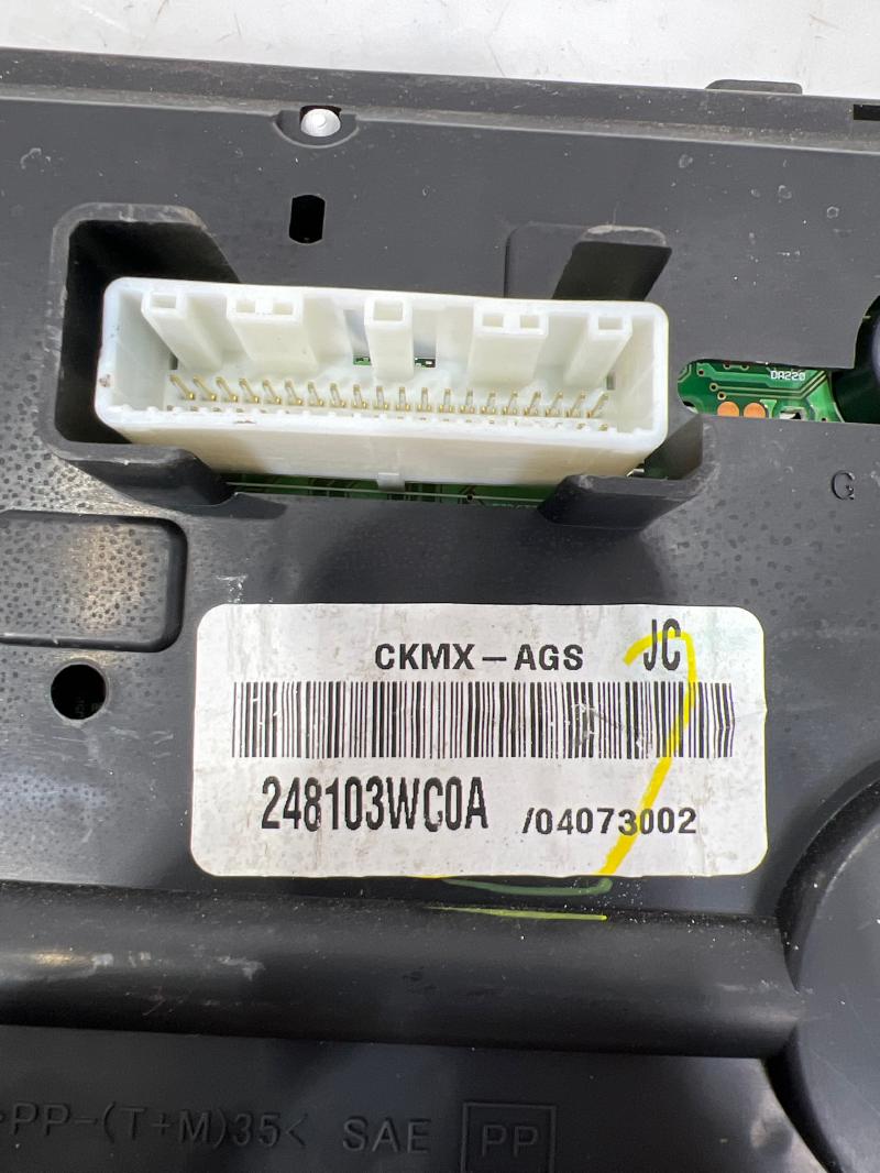 2014 Nissan Versa Speedometer
