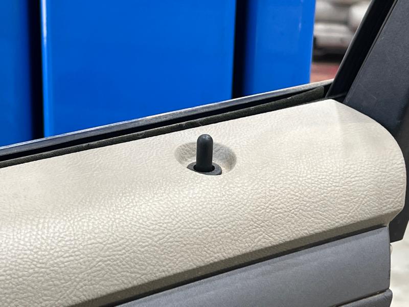 2012 Ford Taurus Front Door Trim Panel
