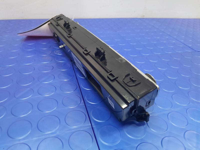 2019-2020 Kia Optima Radio Head Unit Control Panel Genuine OEM 96540D5GA0