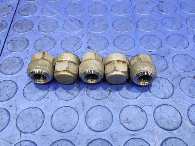 2011 Honda Pilot Lug Nuts