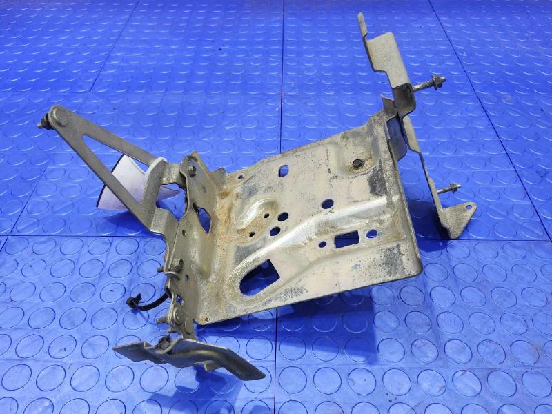 2015-2018 Nissan Rogue Battery Tray Mounting Bracket Support OEM 23714-4CL0B