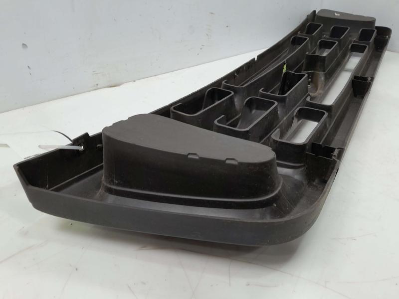 2006 Ford Econoline E-350 Grille