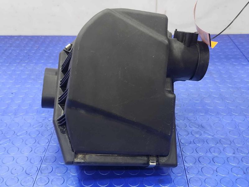 2006-2008 BMW Z4 3.0L Engine Air Cleaner Box Assembly Genuine OEM 13717537727