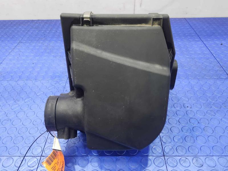 2006-2008 BMW Z4 3.0L Engine Air Cleaner Box Assembly Genuine OEM 13717537727