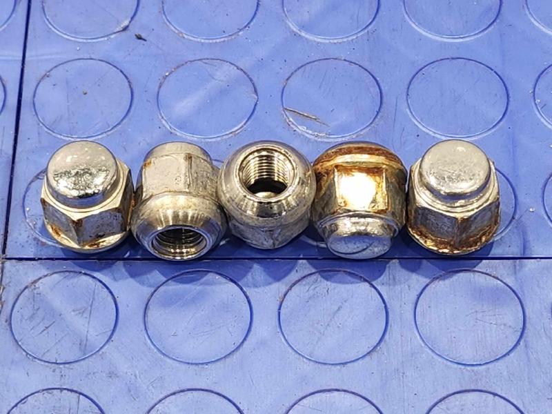 2013 Honda Civic Lug Nuts
