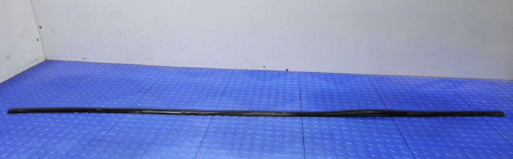 2011 Infiniti QX56 Rocker Moulding