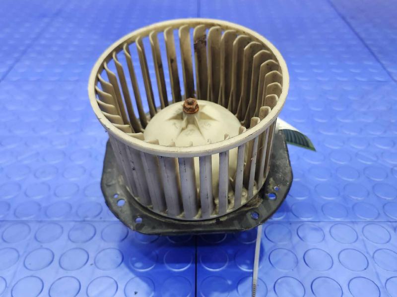 1984-1985 Chevrolet Corvette AC Heater Blower Motor Assembly OEM 88959521