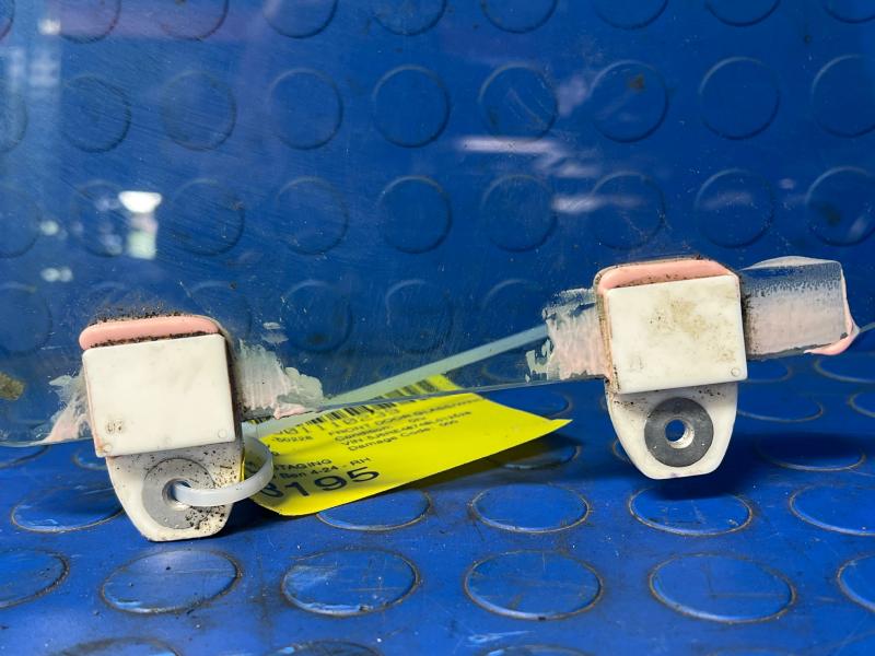 2010 Honda CR-V Front Door Glass/Window