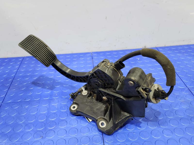 2013 Ford F-150 Pedal Assembly