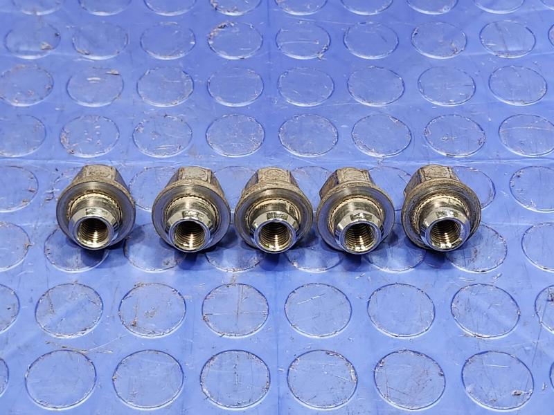 2016 Scion iM Lug Nuts
